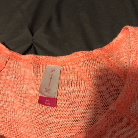 “Beautiful” peach top - Picture 3 of 3